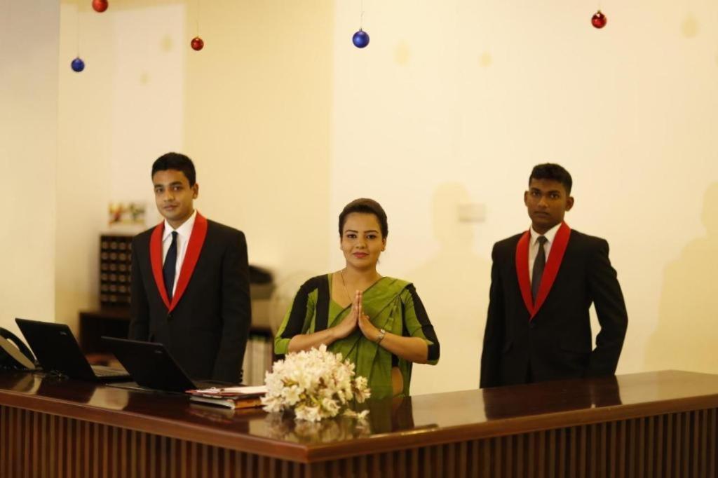 Royal Kandyan Exteriör bild