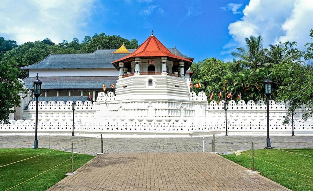 Royal Kandyan Exteriör bild