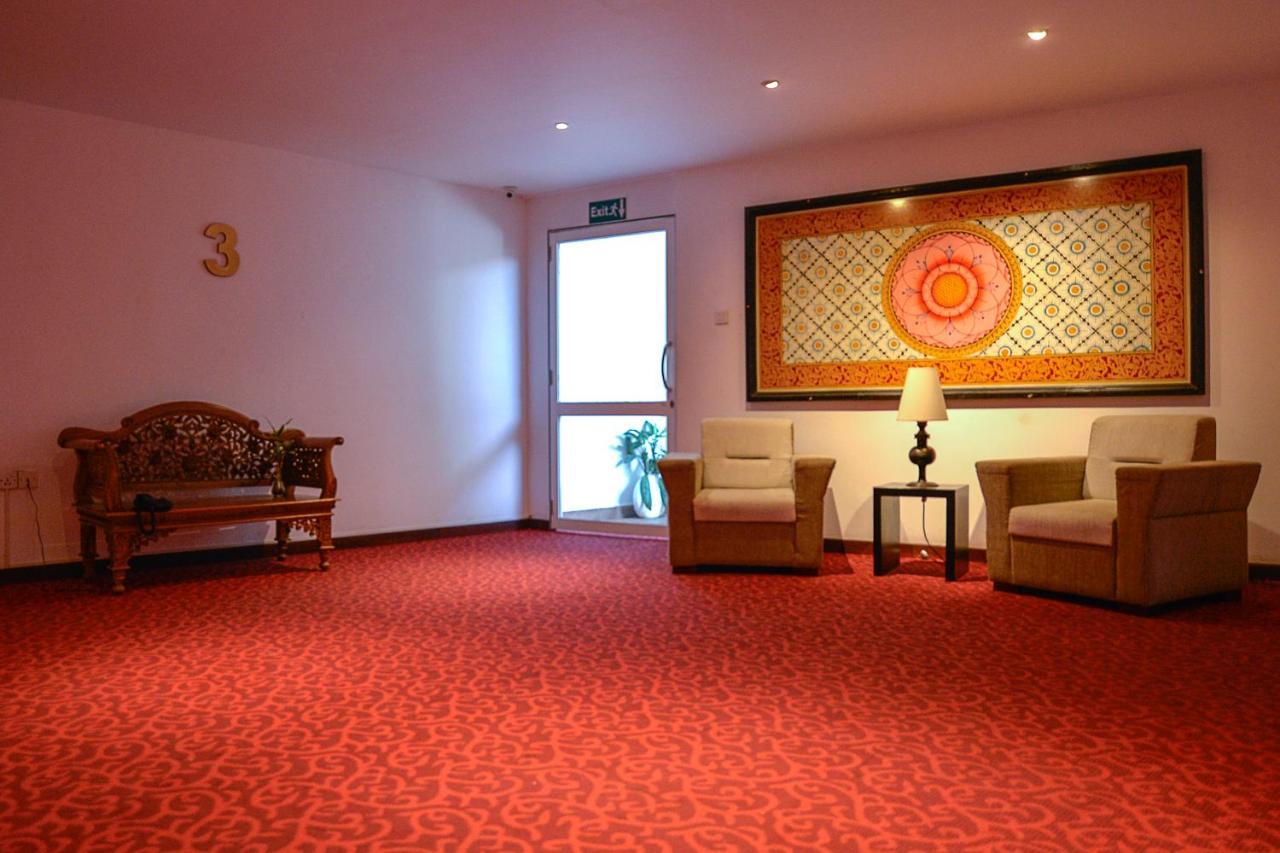 Royal Kandyan Exteriör bild